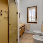 بيت ضيافة The Square And 3*