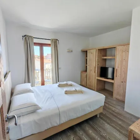 The Square And Pensionat 3*