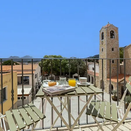 The Square And Guest house 3*